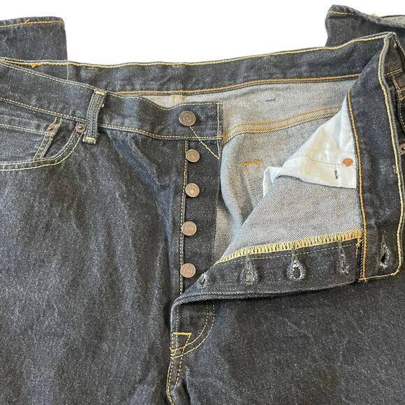 Levis 501 Mens Jeans Size 38 Original Fit Button Fly Straight Leg Inseam 31" - Picture 2 of 12
